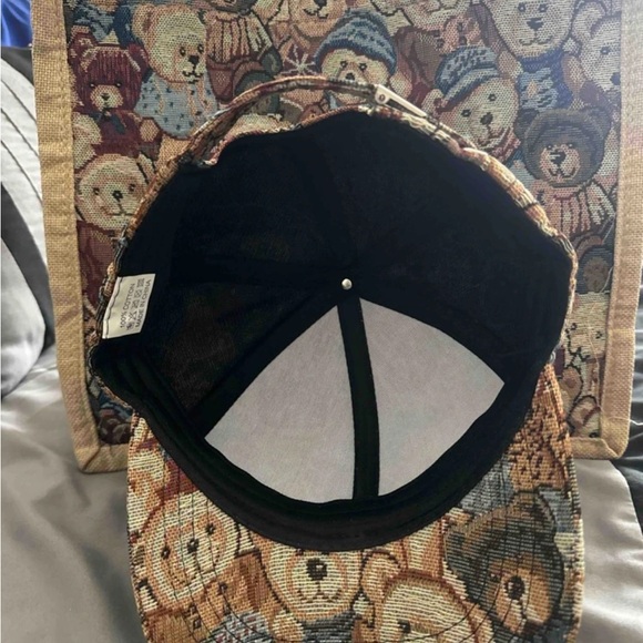 ✨ Teddy Bear Tapestry Hat & Matching Tote Bag Set ✨ - Picture 4 of 9